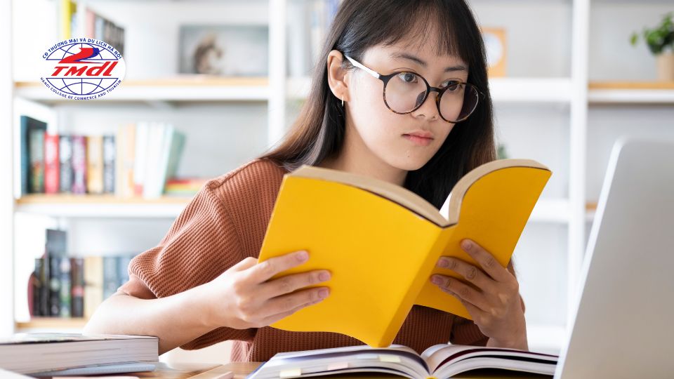 Con gái theo các ngành khối B sẽ có những lợi thế gì?