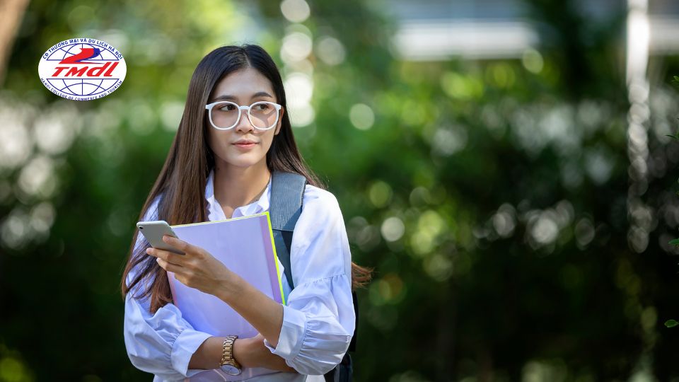 Con gái khối A nên học ngành gì? Những yếu tố cần cân nhắc