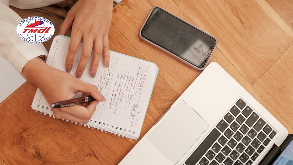 Marketing Online không chỉ là một nghề, mà là một hệ sinh thái với vô vàn vị trí khác nhau