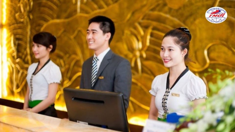 Học cao đẳng quản trị khách sạn ra trường làm gì?