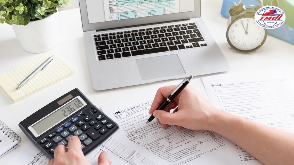 Học kế toán cho người trái ngành có khó không?